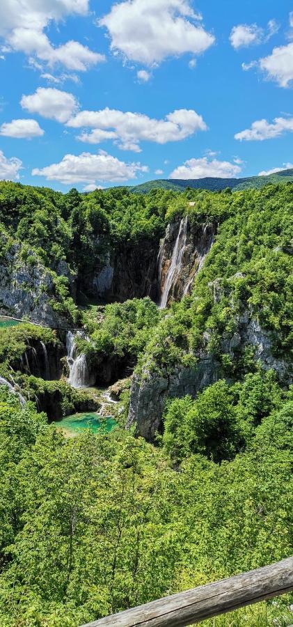 Apartman Nina Licko Petrovo Selo Exteriér fotografie