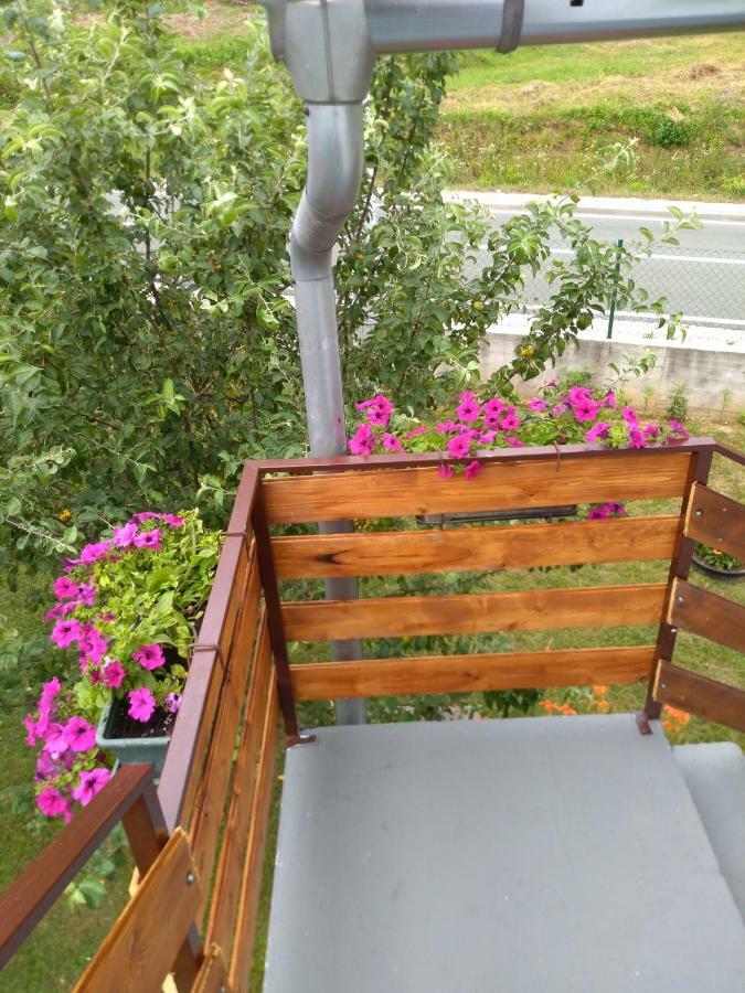 Apartman Nina Licko Petrovo Selo Exteriér fotografie